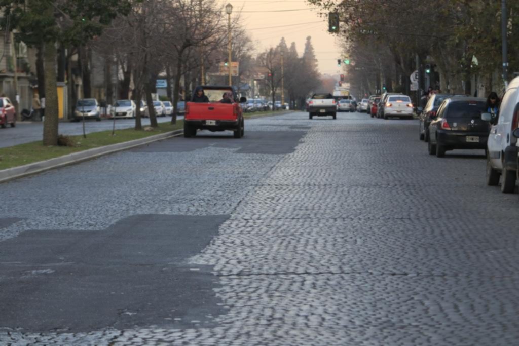 Más parches en la Ciudad: quejas en 7 entre 72 a 66