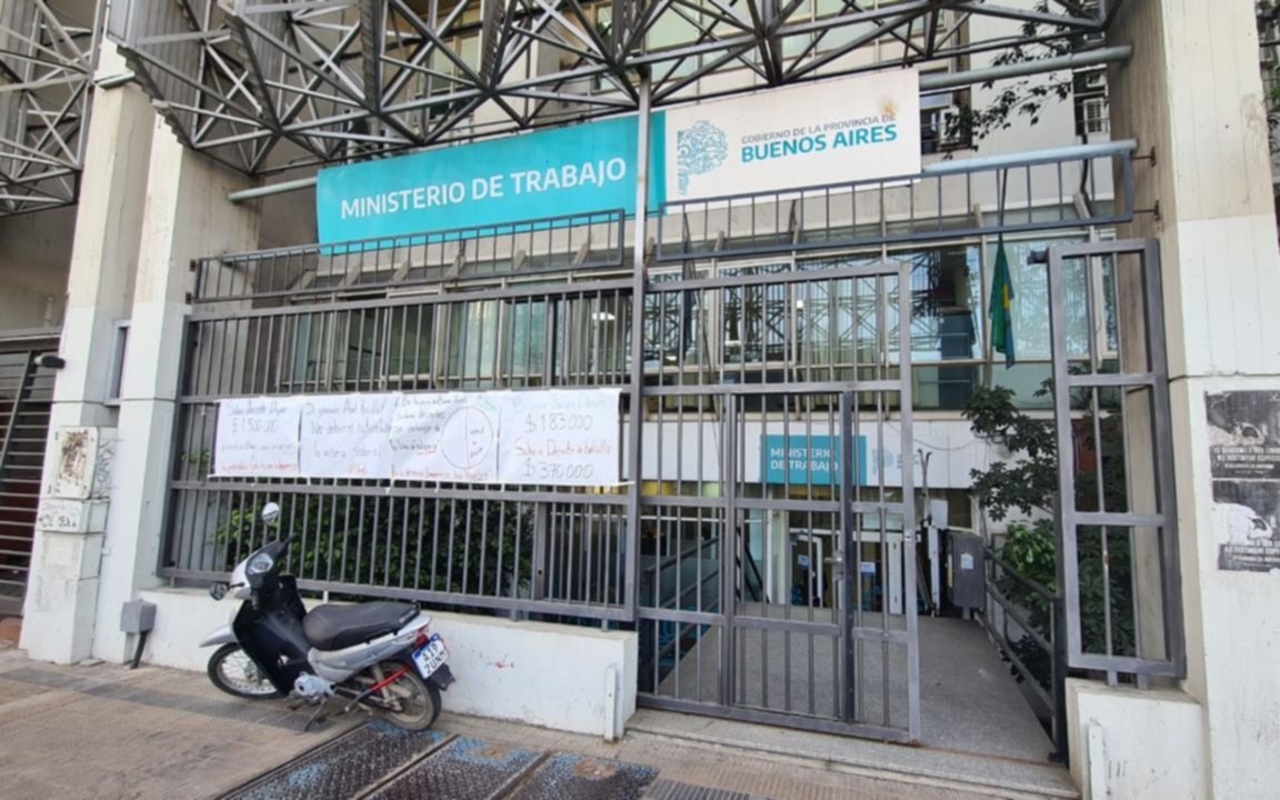 Estatales y docentes en Provincia: sin ofrecimiento concreto, los gremios pidieron recomponer los salarios