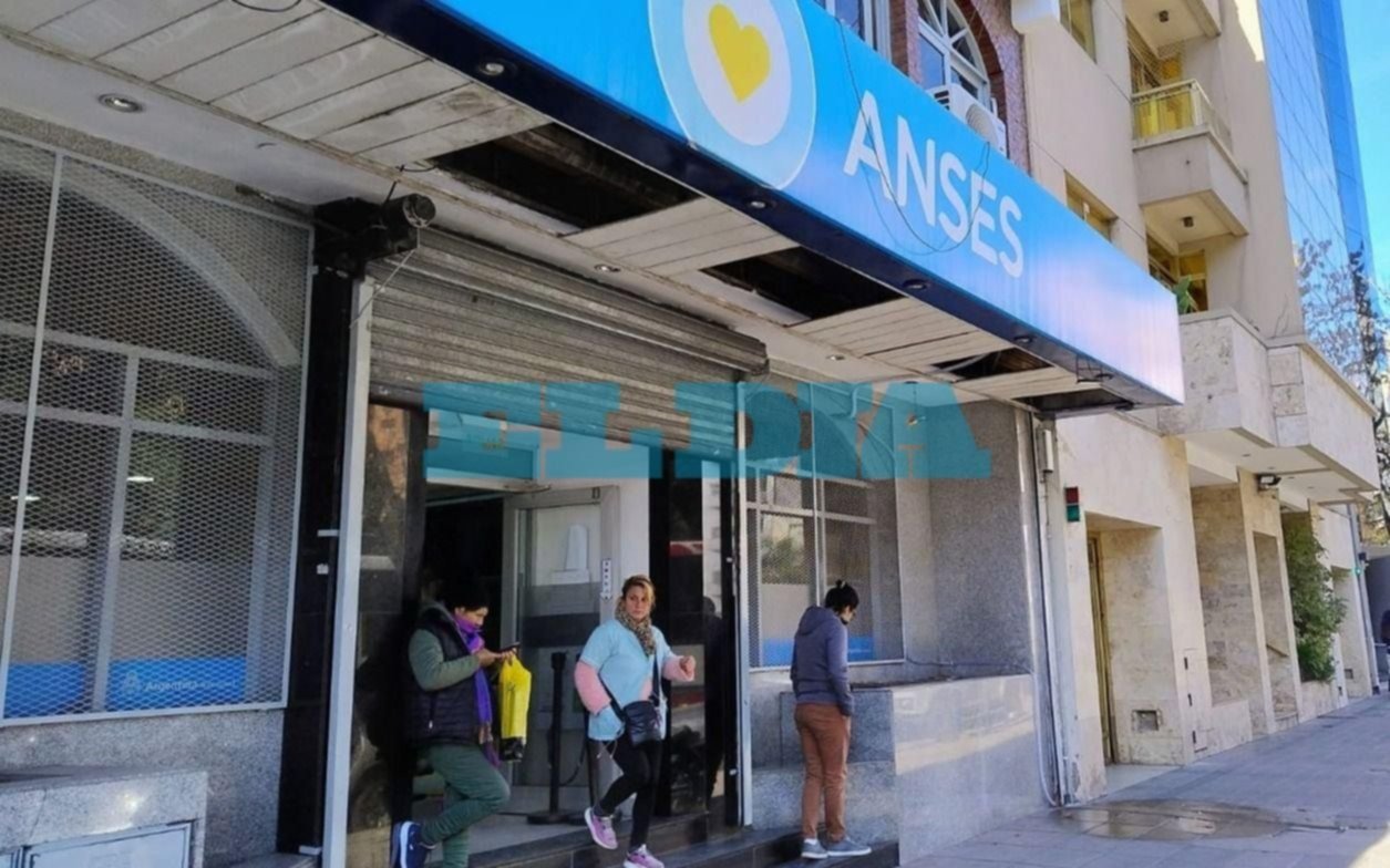 Jubilados de Anses, cuándo cobro: oficializan los montos de haberes mínimos y máximos de julio 2024, ajustados con la nueva fórmula de movilidad