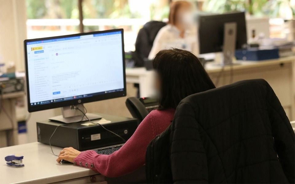 Recorte de estatales: el Gobierno efectuó 5000 nuevos despidos en tres días