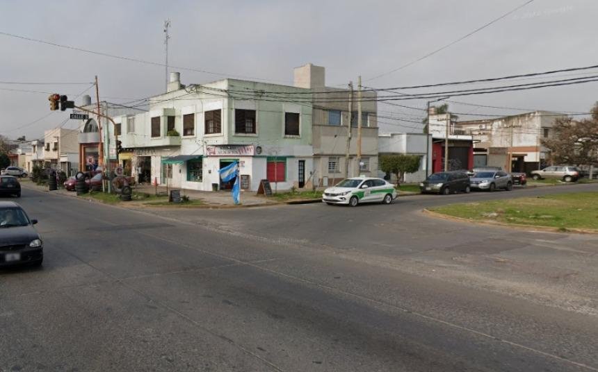 Entran en un kiosco y se llevan hasta los cigarrillos