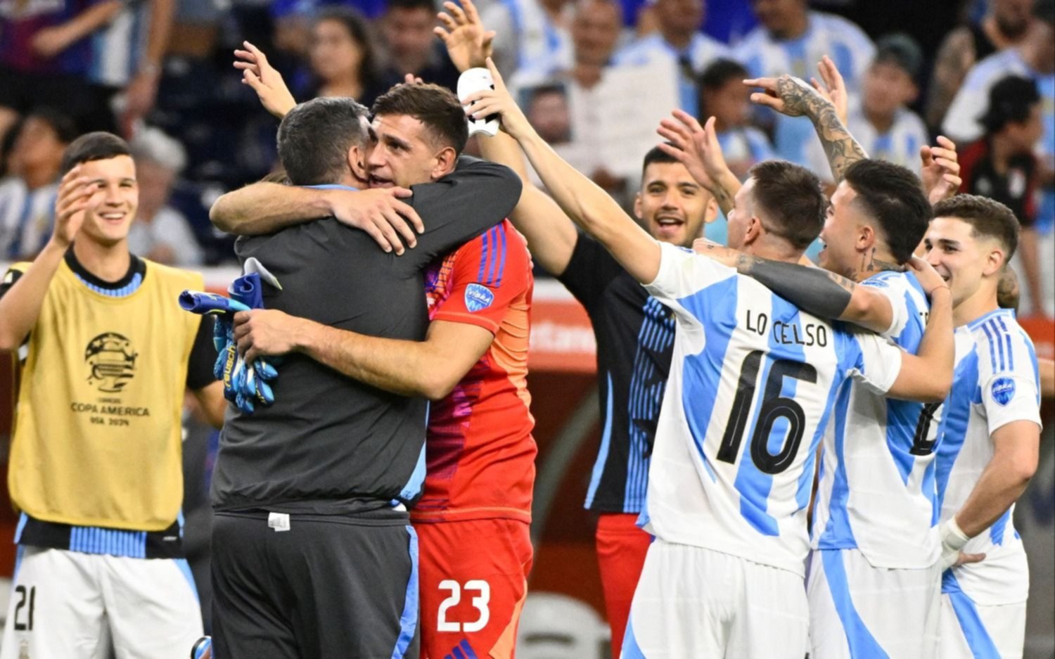 ¡Argentina está en semifinales! Con Dibu Martínez figura en los penales venció a Ecuador y sueña con la Copa América