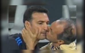 VIDEO. Un festejo apasionado: el insólito pedido del utilero de la Selección a Scaloni luego de la victoria ante Ecuador