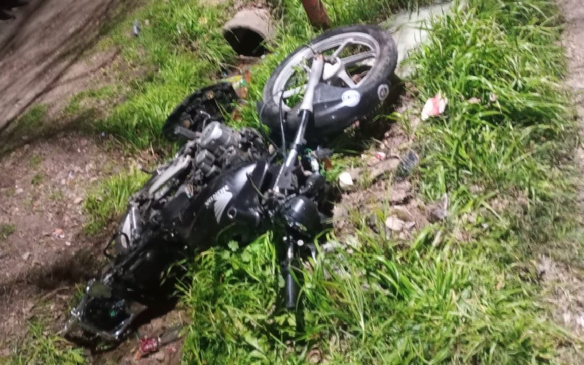 Un motociclista sufrió graves heridas tras un fuerte choque en Altos de San Lorenzo