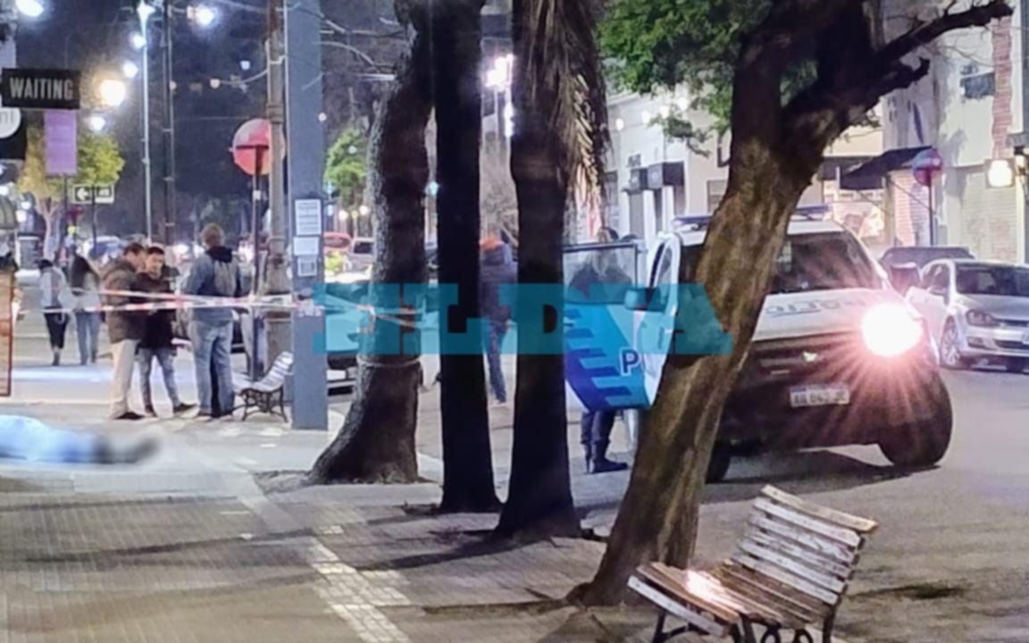 Muerte y conmoción en pleno centro de La Plata