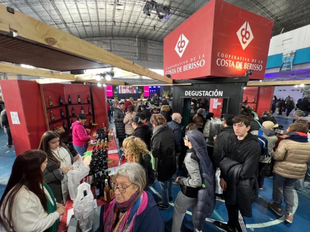 Con fuerte concurrencia cerró la Fiesta del Vino de la Costa