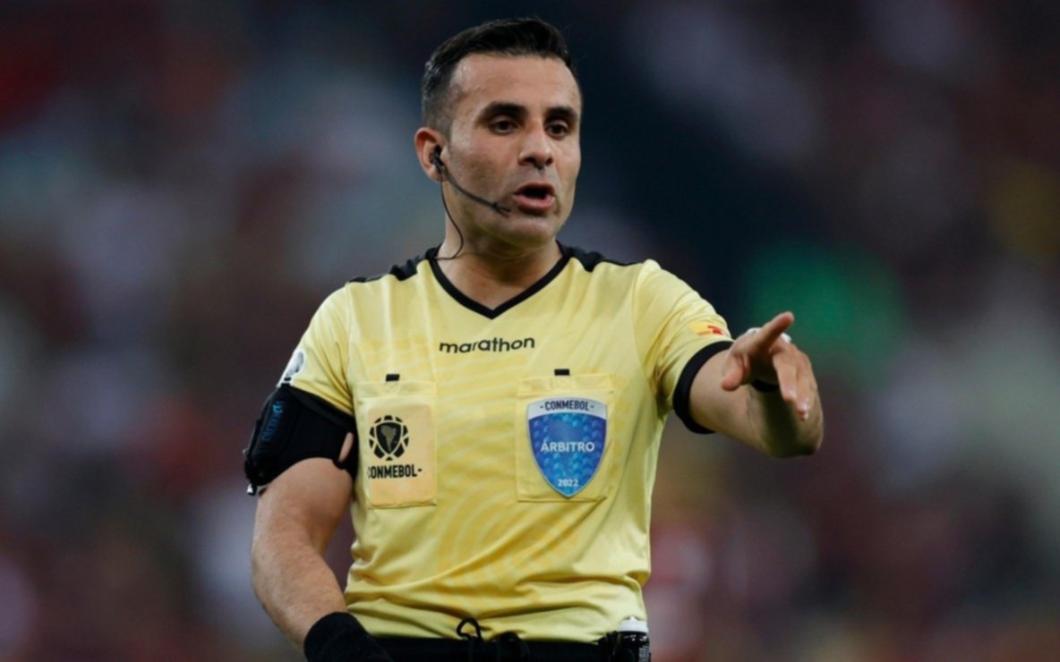 Confirmaron la terna arbitral para el encuentro entre Argentina y Canadá por Copa América