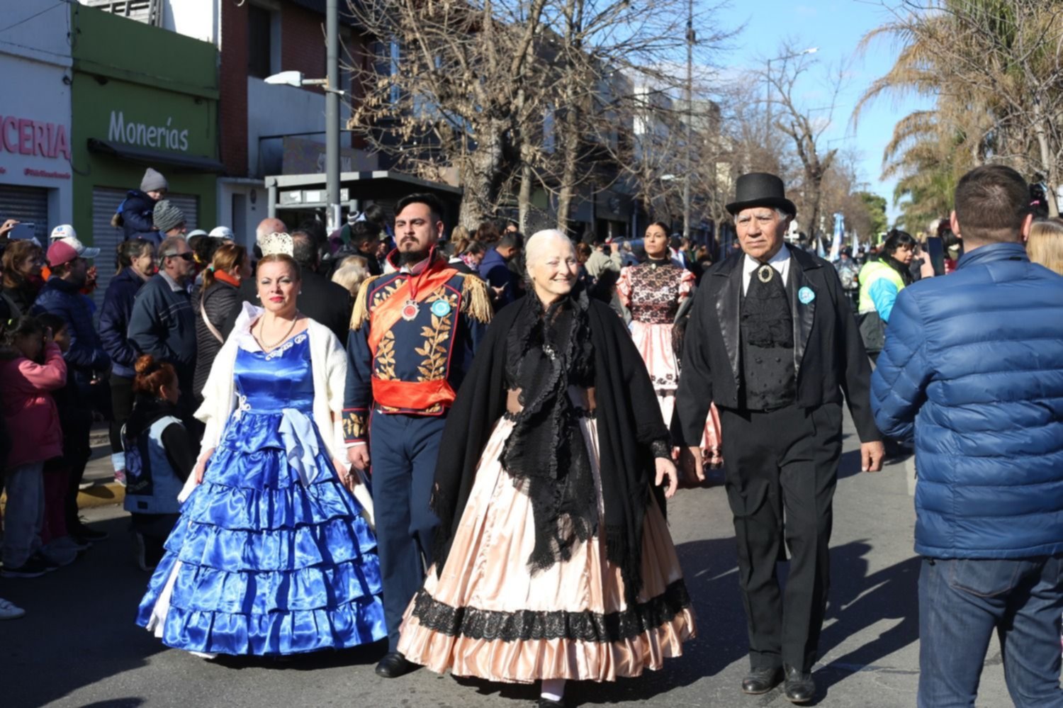A todo color. el desfile por el 9 de Julio en La Plata