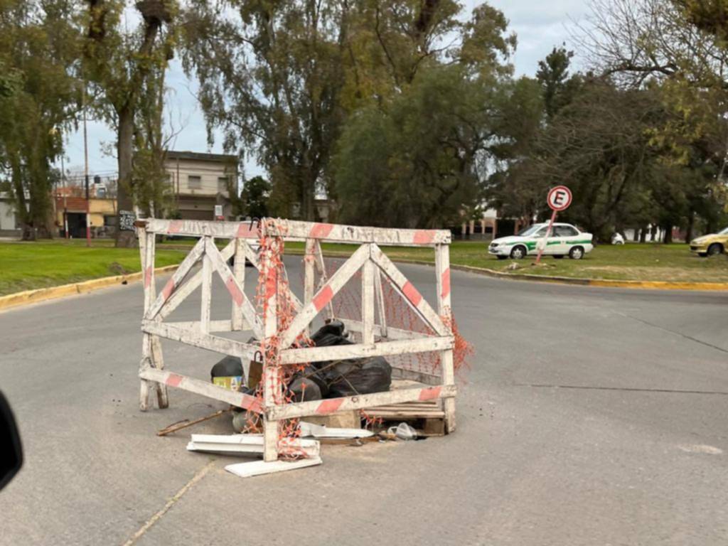 Cuidado con el pozo que está en el medio de la rotonda