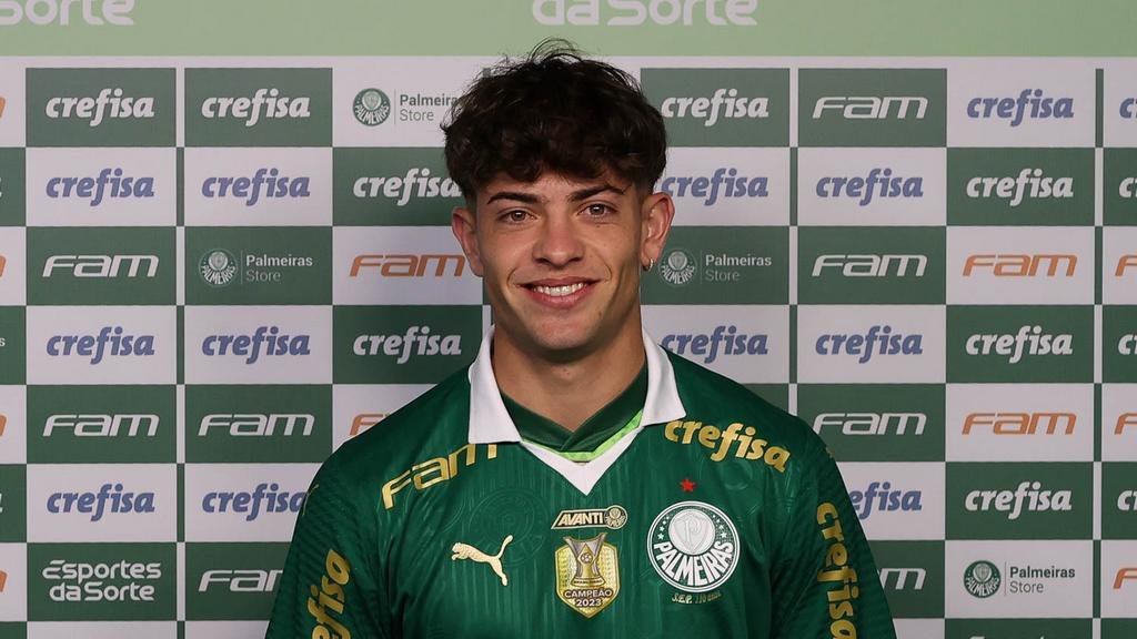 Giay, feliz por llegar a un “club tan grande”