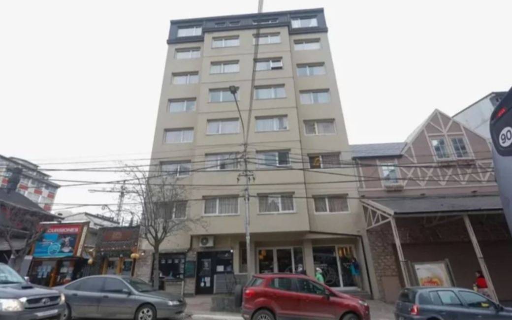Se supo: de qué murió el egresado que cayó de un sexto piso de un hotel de Bariloche