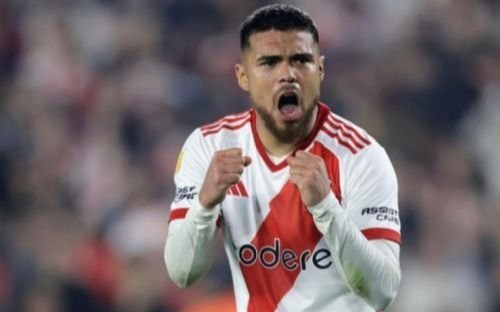 Renovó Paulo Díaz, ¿qué pasa con Valentín Gómez?