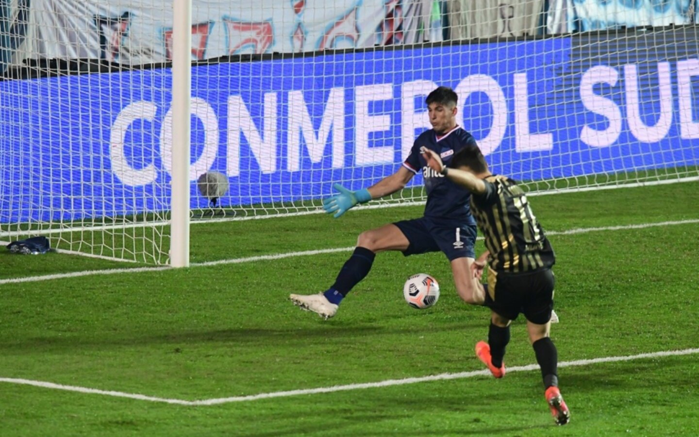 Gimnasia, cerca de incorporar a Valentín Rodríguez: lateral izquierdo con proyección y autor de un gol decisivo en un clásico