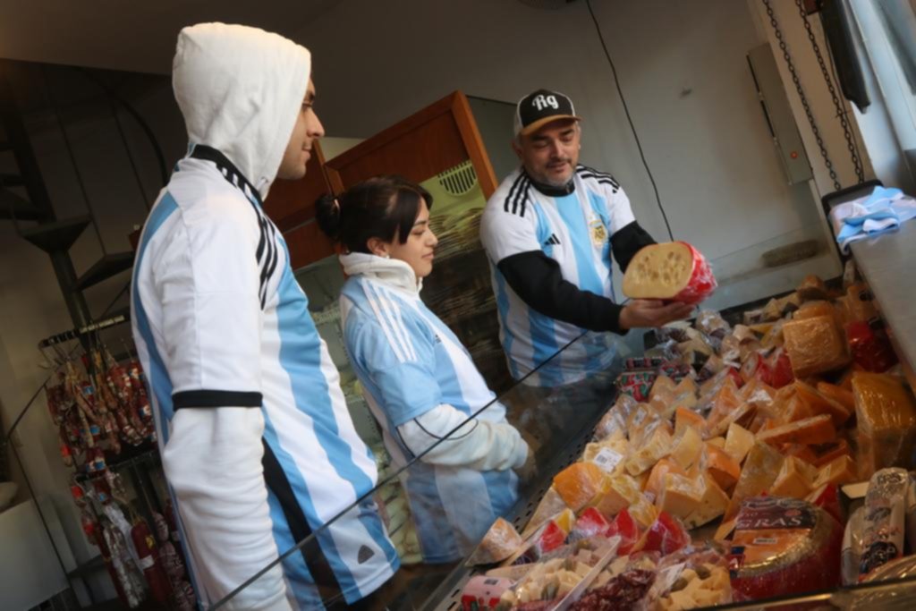 La final en casa, con juntada, abre expectativas en almacenes y fiambrerías