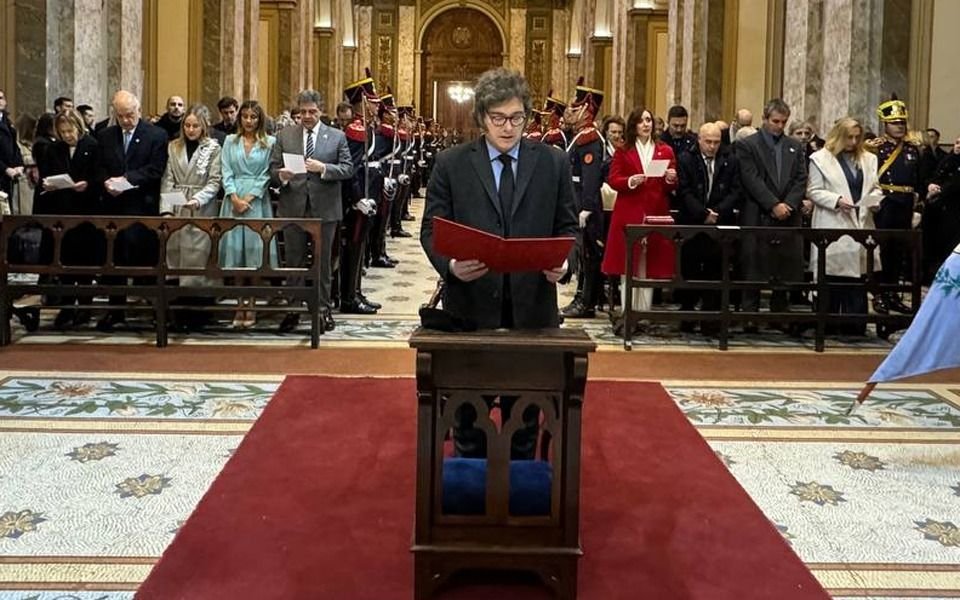 Cuáles fueron los anuncios que hizo Javier Milei ante la suba del dólar
