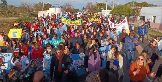 “Sólo queremos a Loan”: marchas, rezos y un pedido