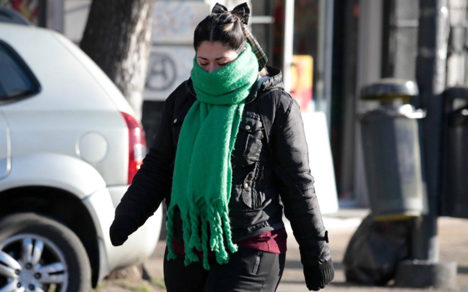 Domingo bajo cero en La Plata pero hay buenas noticias: desactivan el Alerta Rojo y ya se sabe cuándo se va el frío polar