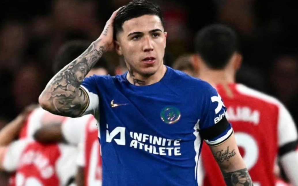 Enzo Fernández no para de sumar problemas en el Chelsea: ahora le iniciarán un "procedimiento disciplinario interno"