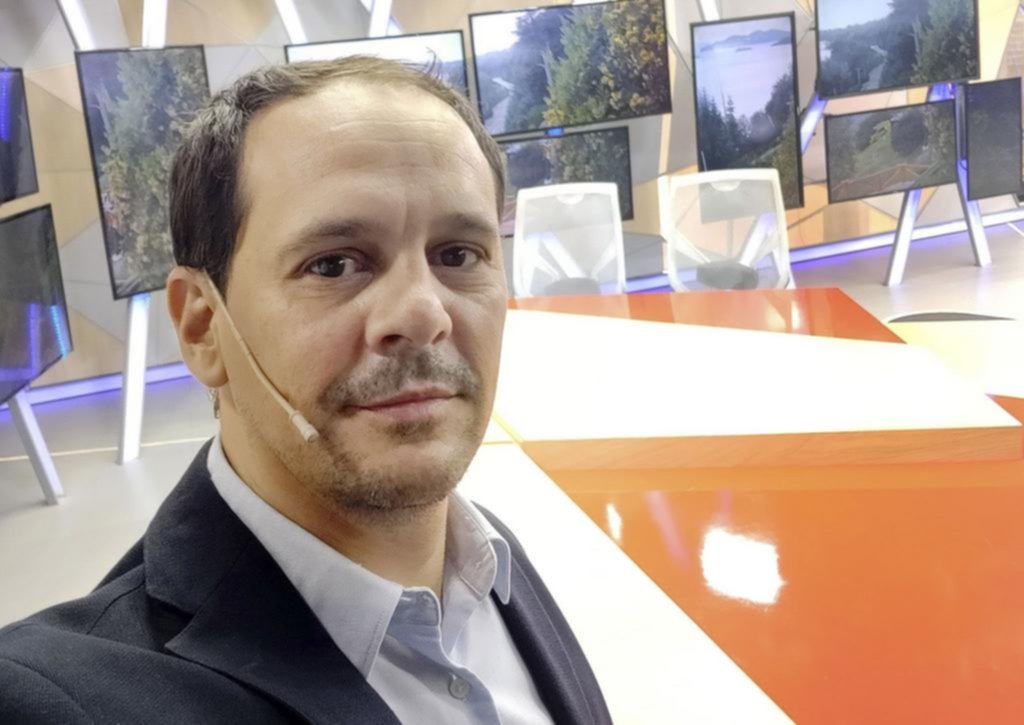 Milei acusó de traidores a ex asesores