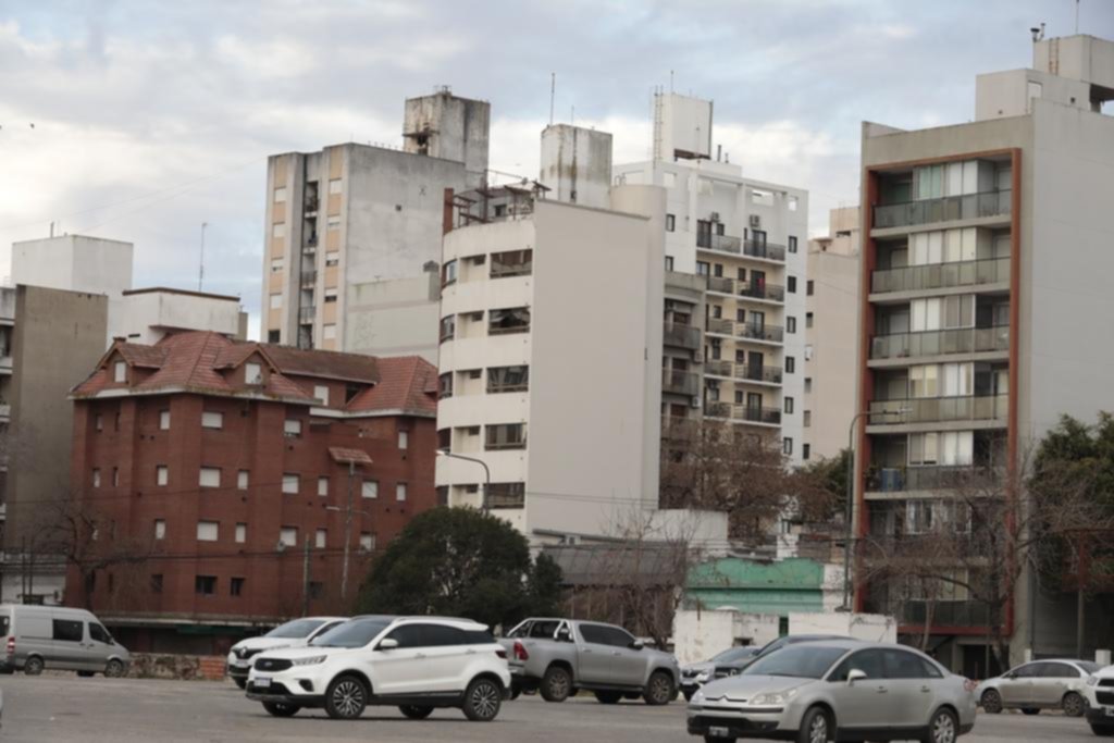 Mercado inmobiliario en La Plata: con ventas planchadas, las propiedades todavía esperan