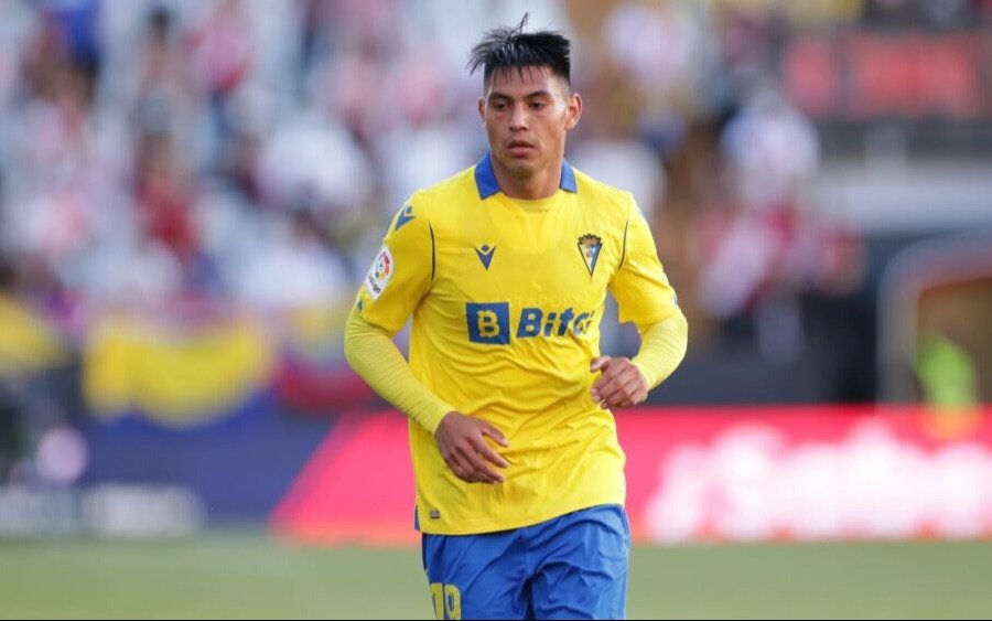 Otro "vasco" para el lateral izquierdo en Estudiantes: se acerca Rodrigo Arzamendia
