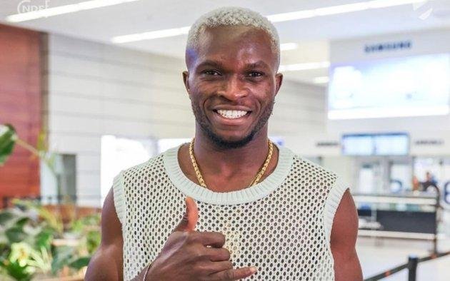 Ebere muy cerca, ¿va al banco en el clásico?