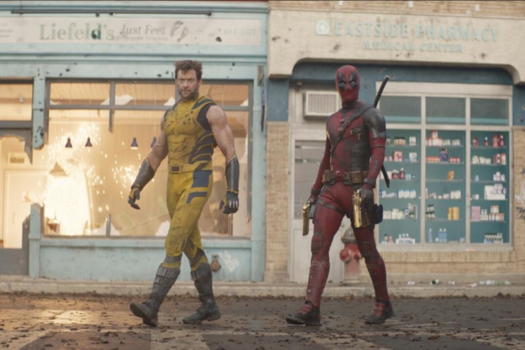 “Deadpool y Wolverine”: la comedia salvará al mundo (de los superhéroes)