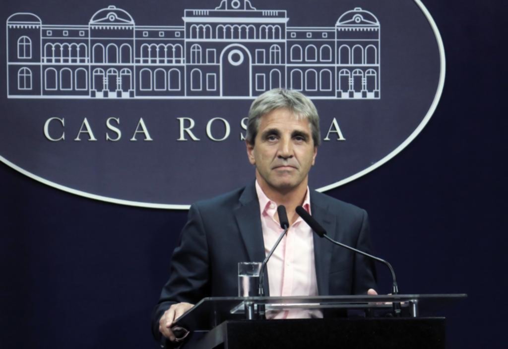 Los ruidos en la segunda fase del plan de Caputo y la decisión de Milei de respaldarlo