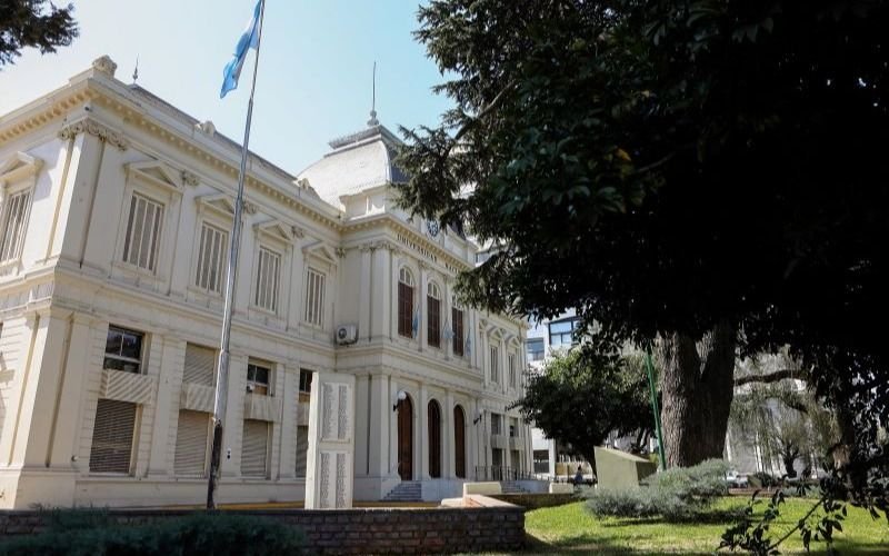 La UNLP escala posiciones en un ranking internacional