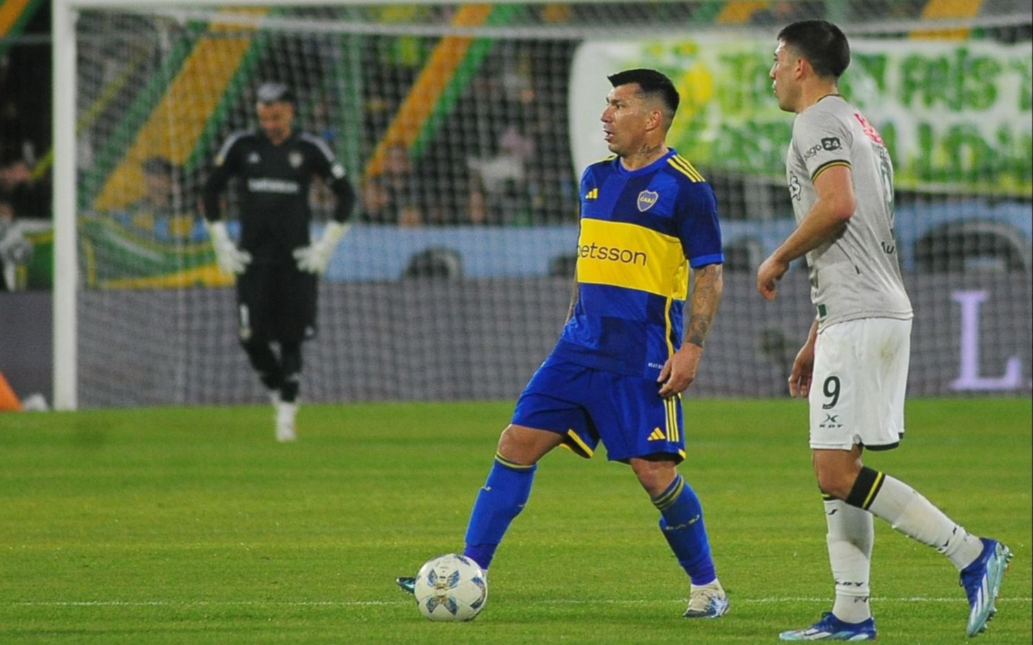 Show de "la ley del ex" en Florencio Varela: Boca empató 2 a 2 con Defensa y Justicia