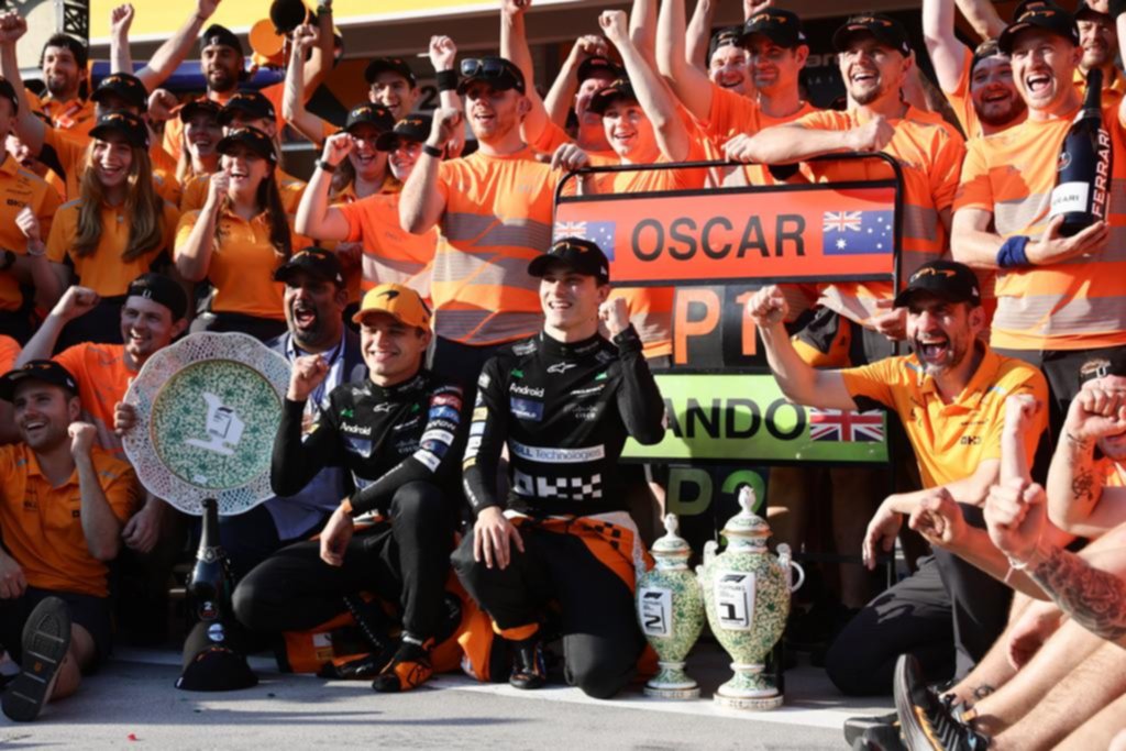 En una carrera con polémicas, Piastri se llevó el triunfo
