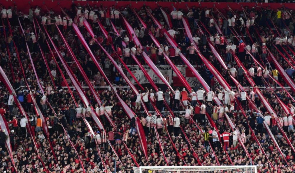 El hincha ya empezó a vivir el clásico del próximo domingo