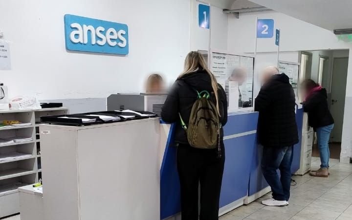Aumento a jubilados y nuevo bono de 70 mil pesos