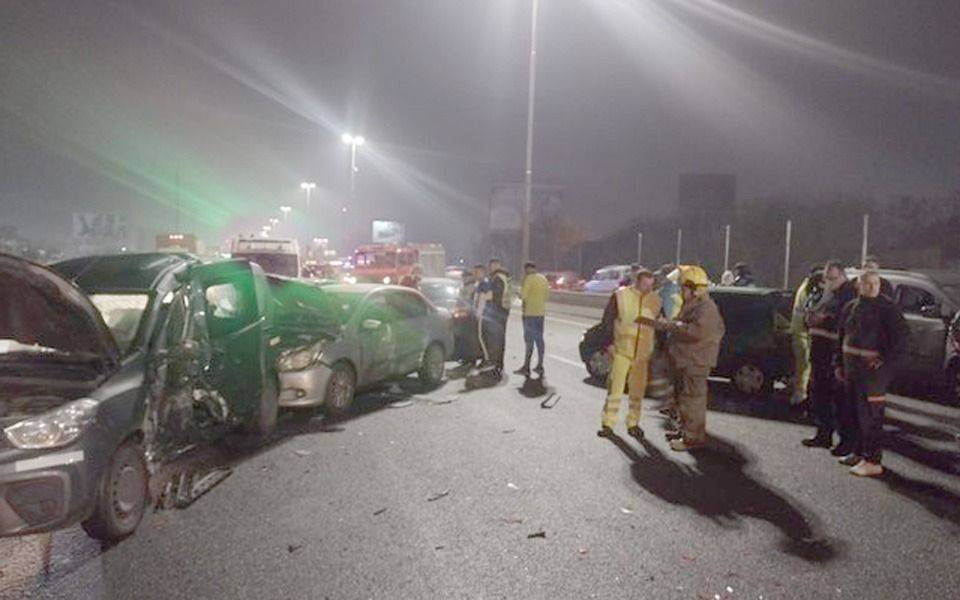 VIDEO. Choque múltiple y en cadena en la Autopista  Buenos Aires - La Plata: ocho autos involucrados