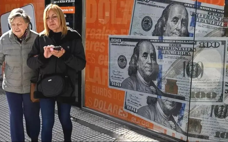 Dólar blue hoy y dólar hoy: a cuánto cotizan este jueves 25 de julio de 2024