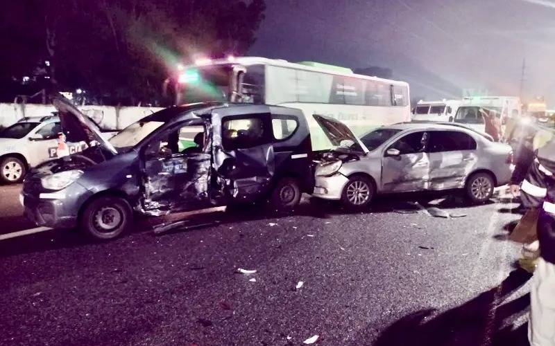 Choque múltiple en la Autopista