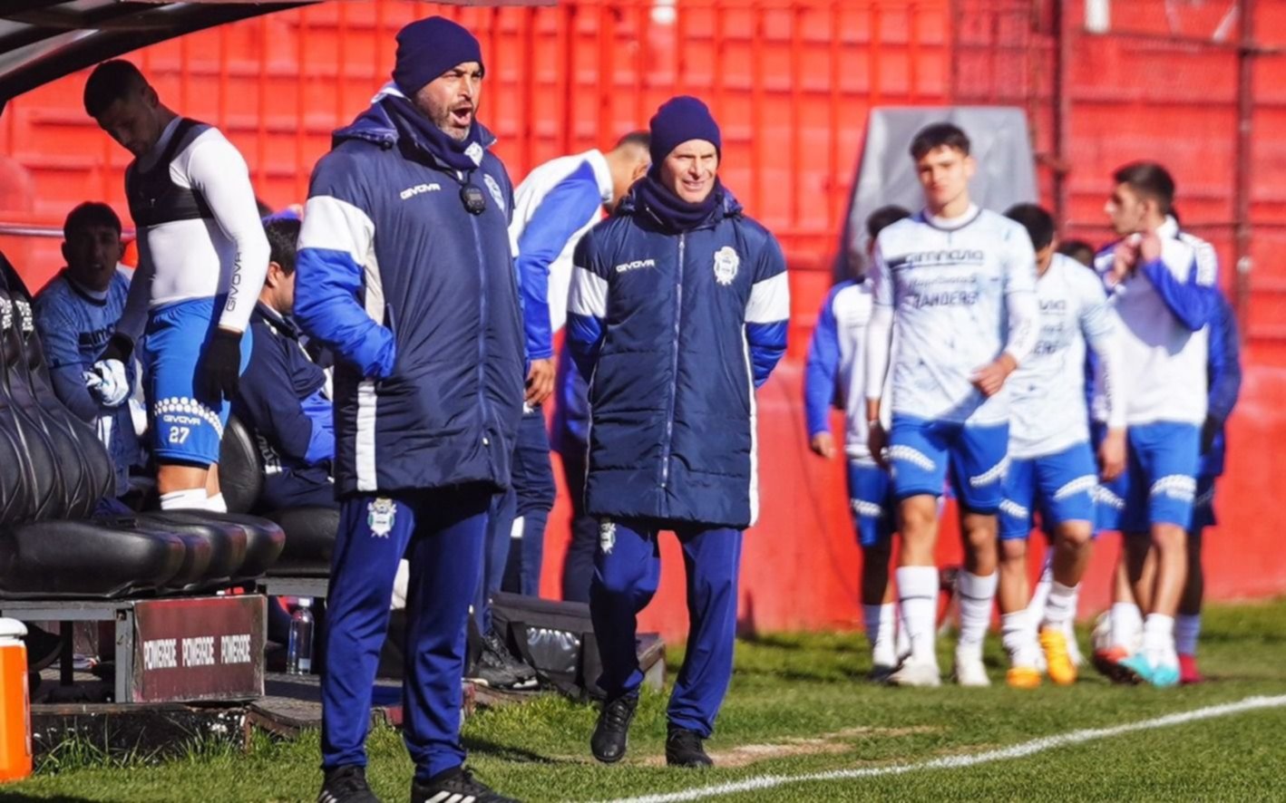¿Cambio de esquema y nombres? Méndez mete mano en Gimnasia de cara al clásico platense