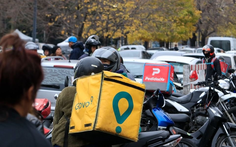 Buscan al "repartichorro" en La Plata: se quedó con dos Iphone