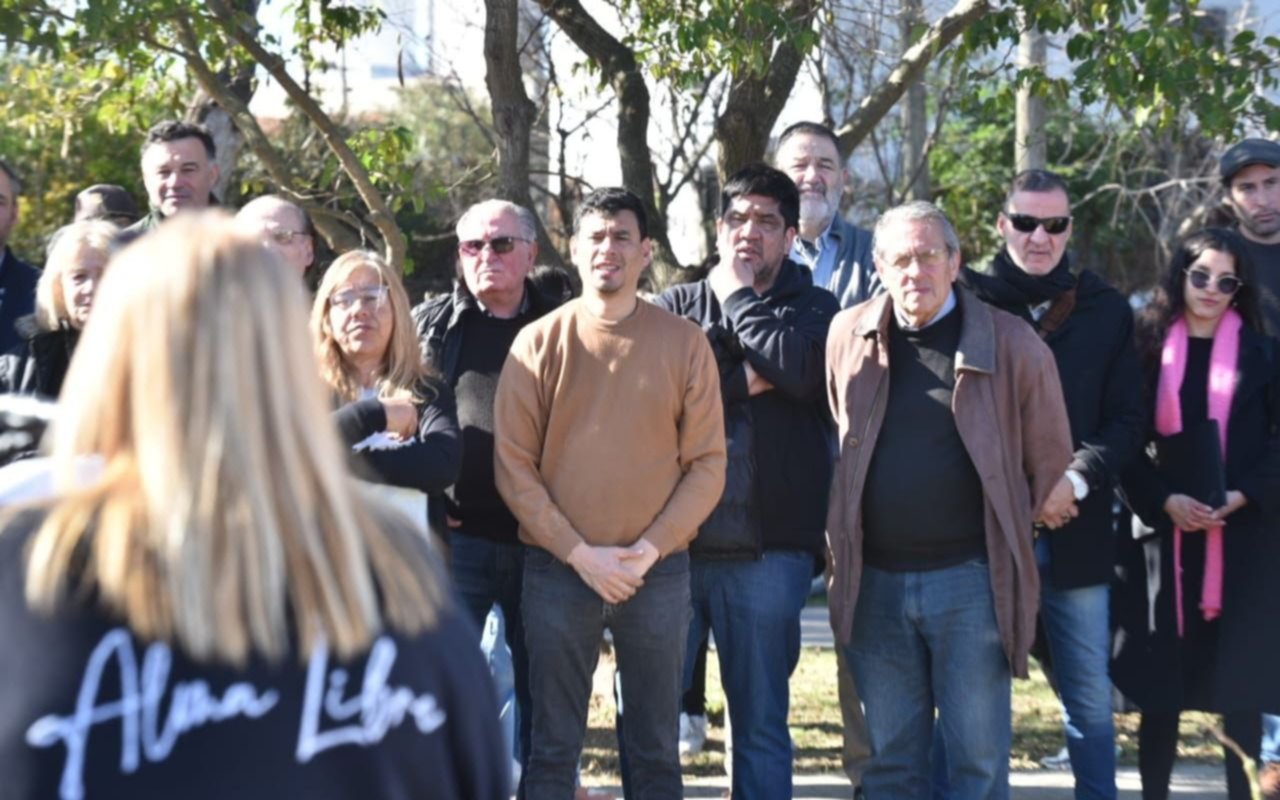 Se reinauguró y renombró como plaza “Eva Perón” un espacio verde de La Plata