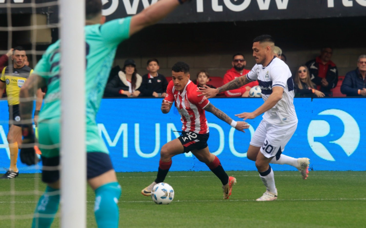 Las mejores fotos del Clásico 169 en UNO