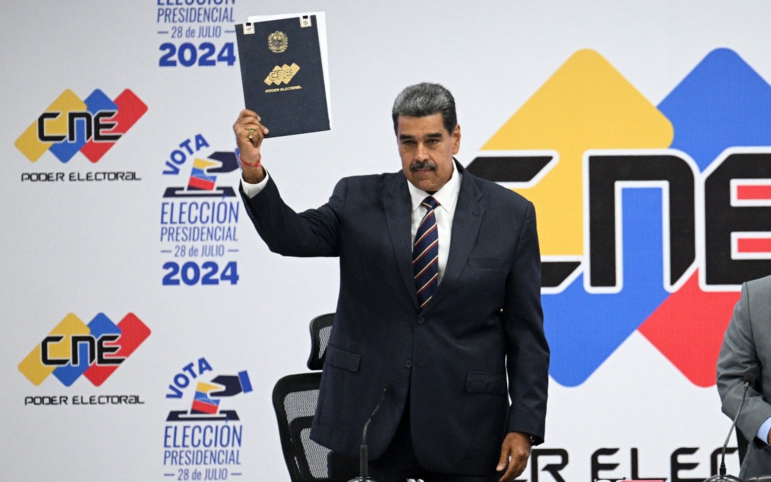 Nicolás Maduro exigió la salida del personal diplomático de Argentina y de otros seis países de la región