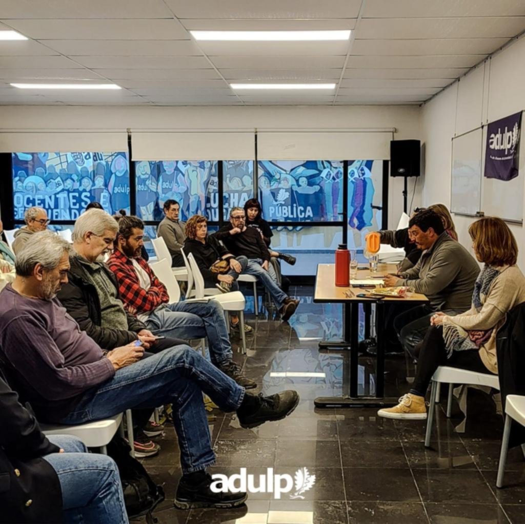 Docentes universitarios deciden si vuelven a parar la próxima semana