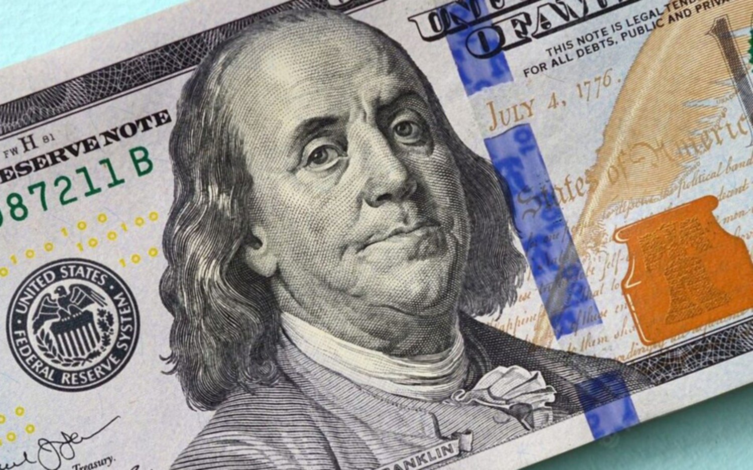 El dólar blue sigue en retroceso: a cuánto cerró este martes 30 de julio