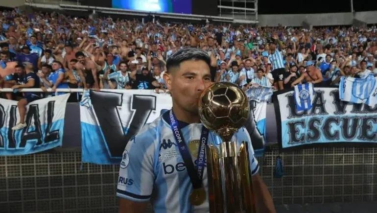 Salas haría uso de su cláusula de rescisión