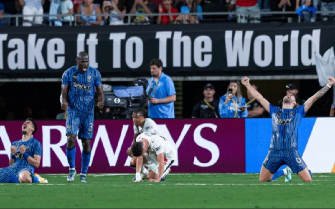 ¡Batacazo mundial! Al-Hilal eliminó al Manchester City y clasificó a los cuartos de final