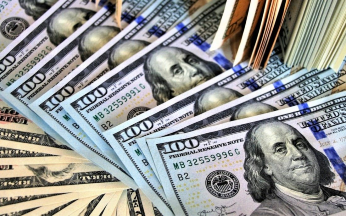 El dólar abrió julio en alza y el mayorista tocó un máximo
