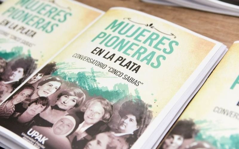 Presentan el libro "Mujeres pioneras de La Plata"
