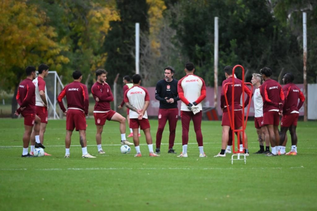 El plantel y prácticas intensas para que los jugadores se enfoquen