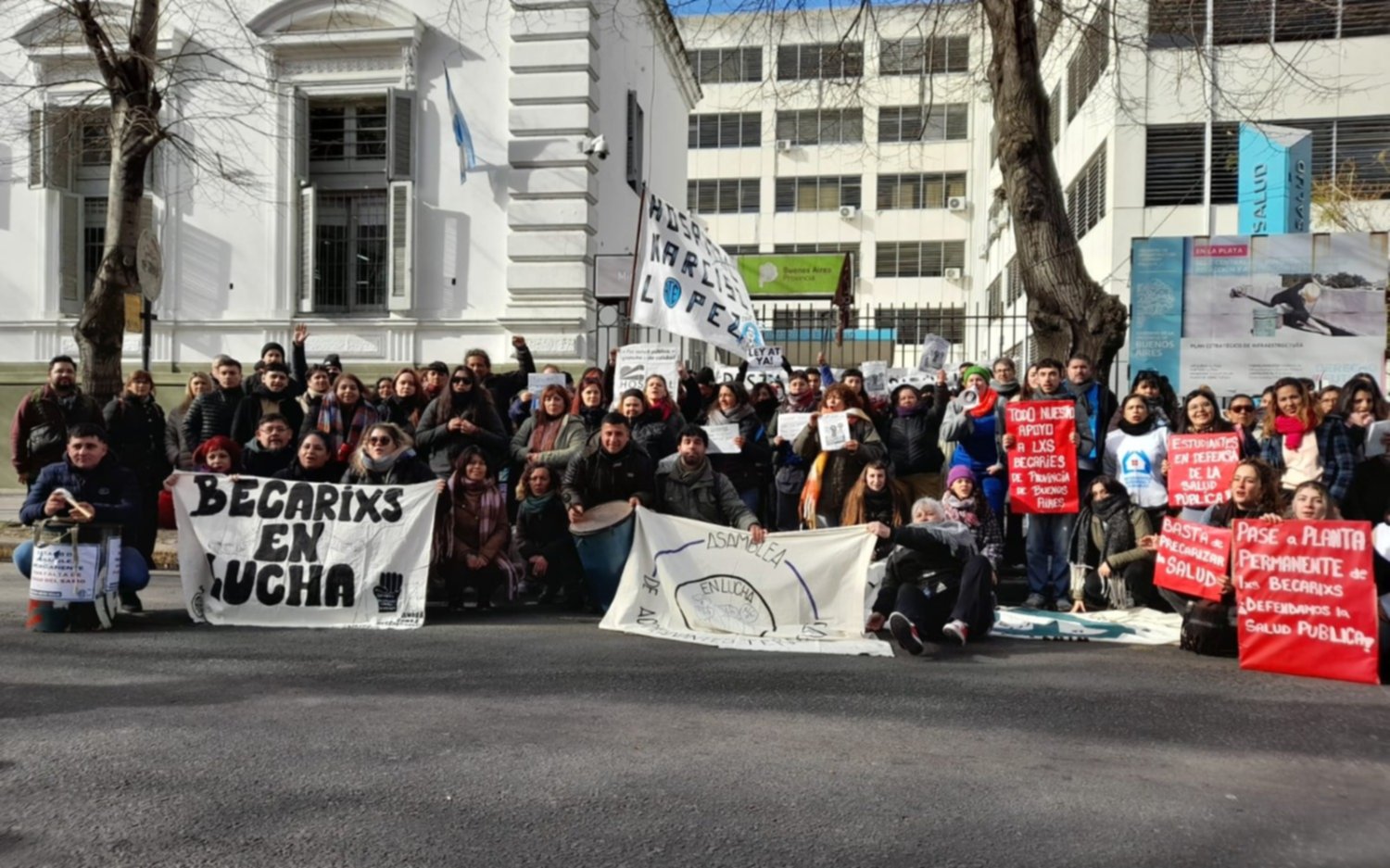 Marcha de becarios en Salud y rechazo a los cambios en las residencias médicas