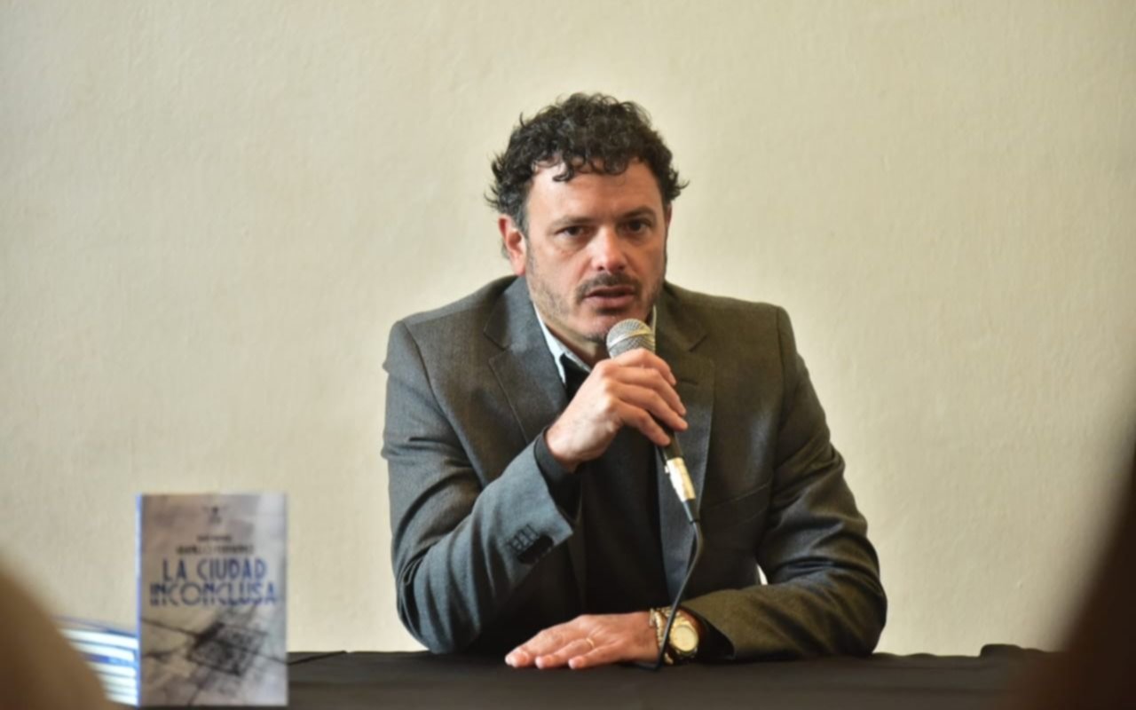 Presentaron en La Plata el libro “La Ciudad Inconclusa”